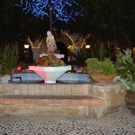 The Best Prime Location Lovely 1 Bedroom Apartment Paphos Ngoại thất bức ảnh